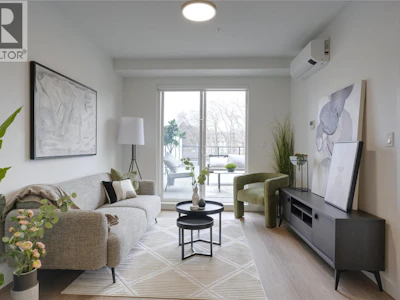 214-1380 Pridham Avenue - 3