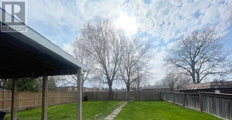 MAIN-18 Albacore Crescent, Toronto, ON, M1H 2L3 - 3