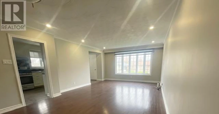 MAIN-18 Albacore Crescent, Toronto, ON, M1H 2L3 - 4