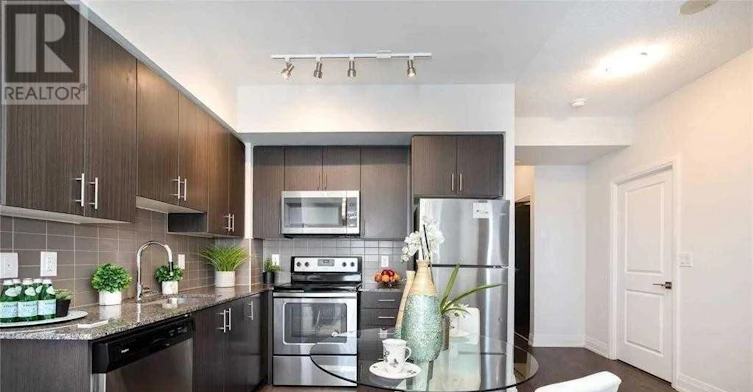 2209-3700 7 Highway Road N, Vaughan, ON, L4L 1A6 - 5