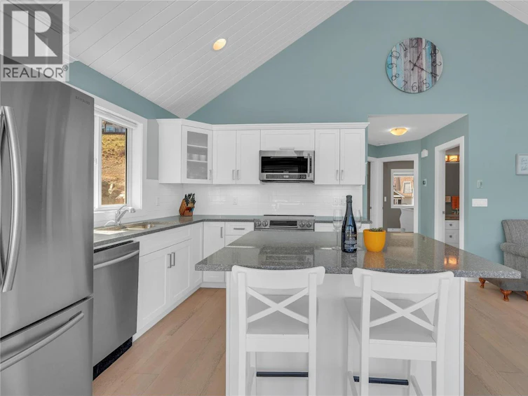 7012 Barcelona Drive, West Kelowna, BC, V1Z 3R8 - 7