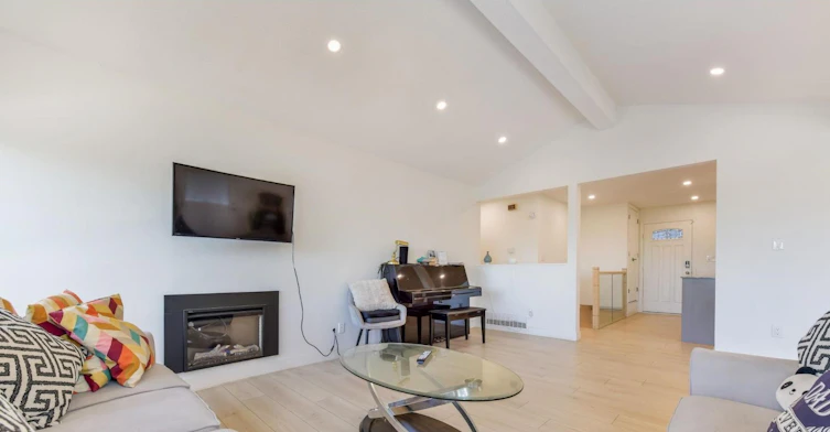 Upper House-7437 Garfield Drive, Delta, BC, V4C 6X9 - 4