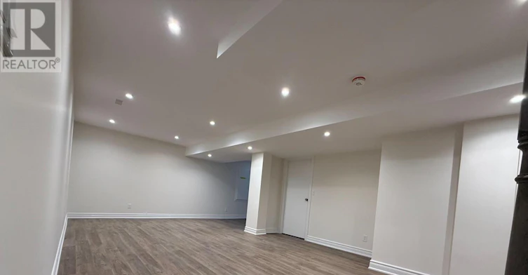 1 220 Millard Front Avenue, Newmarket, ON, L3Y 1Z2 - 18