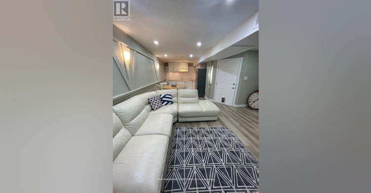 2403 Barclay Road, Burlington, ON, L7R 2B7 - 15