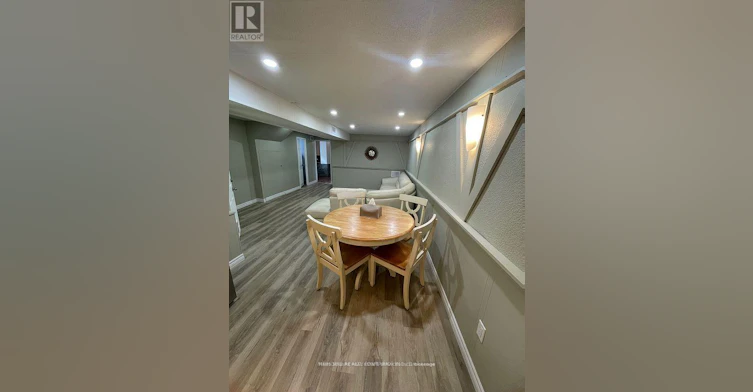 2403 Barclay Road, Burlington, ON, L7R 2B7 - 12
