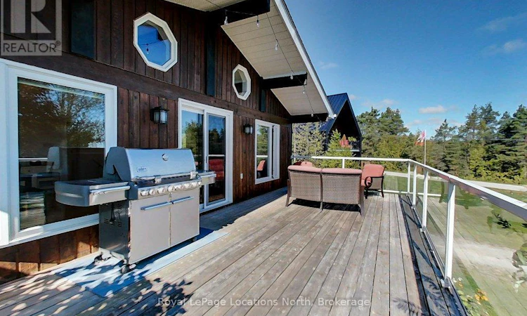 306 Lakeshore Road N