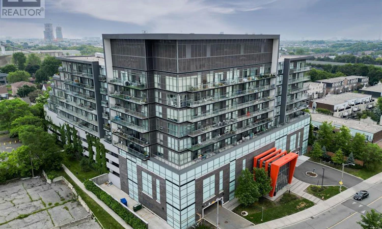 824-15 James Finlay Way