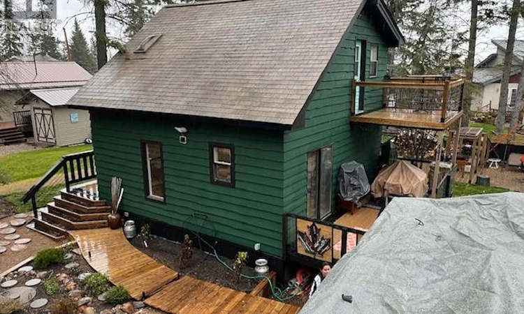 441 Spruce Road