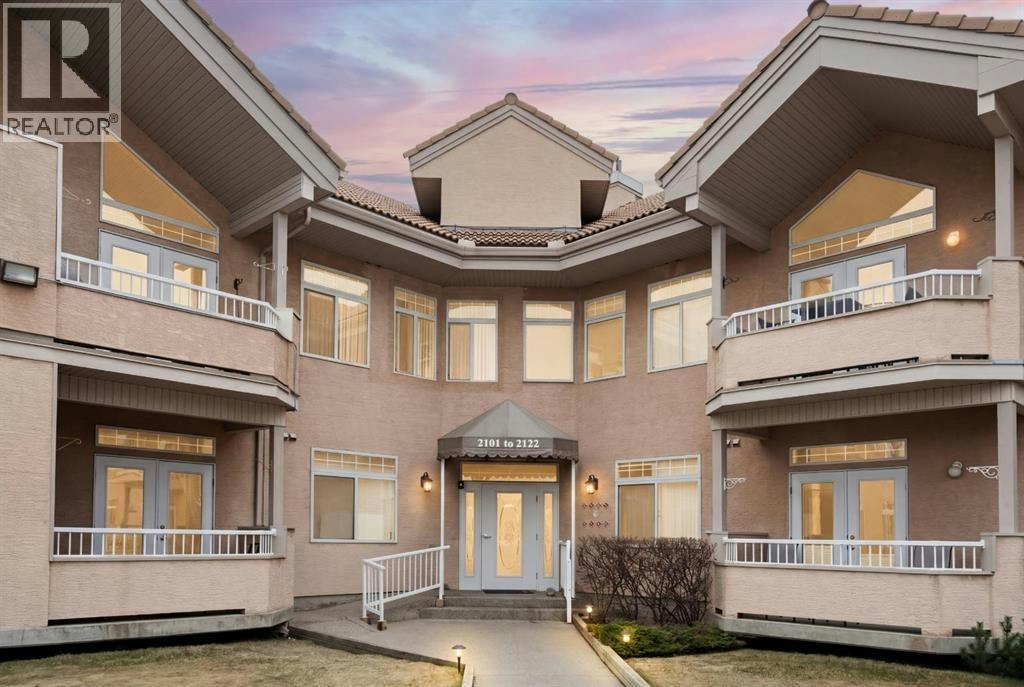 2107 Patterson View SW, Calgary, AB, T3H 3J9