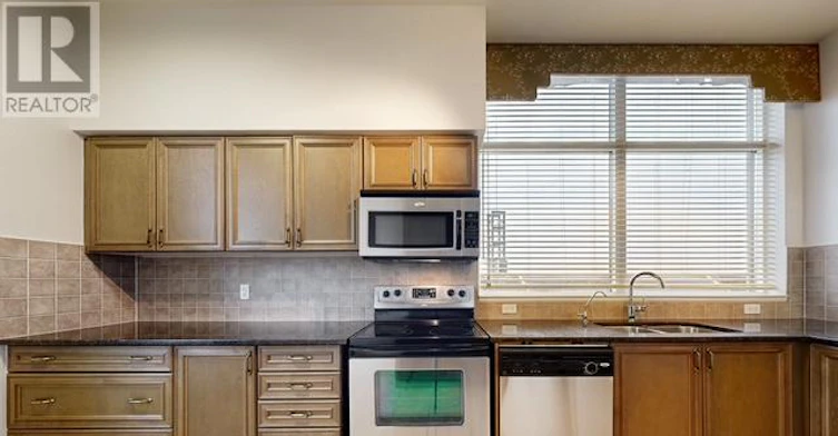 PH07-9225 Jane Street, Vaughan, ON, L6A 0J7 - 5