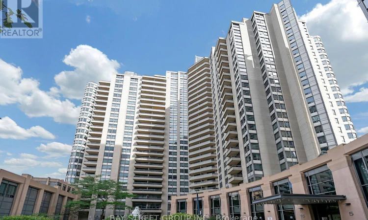 2321-15 Northtown Way