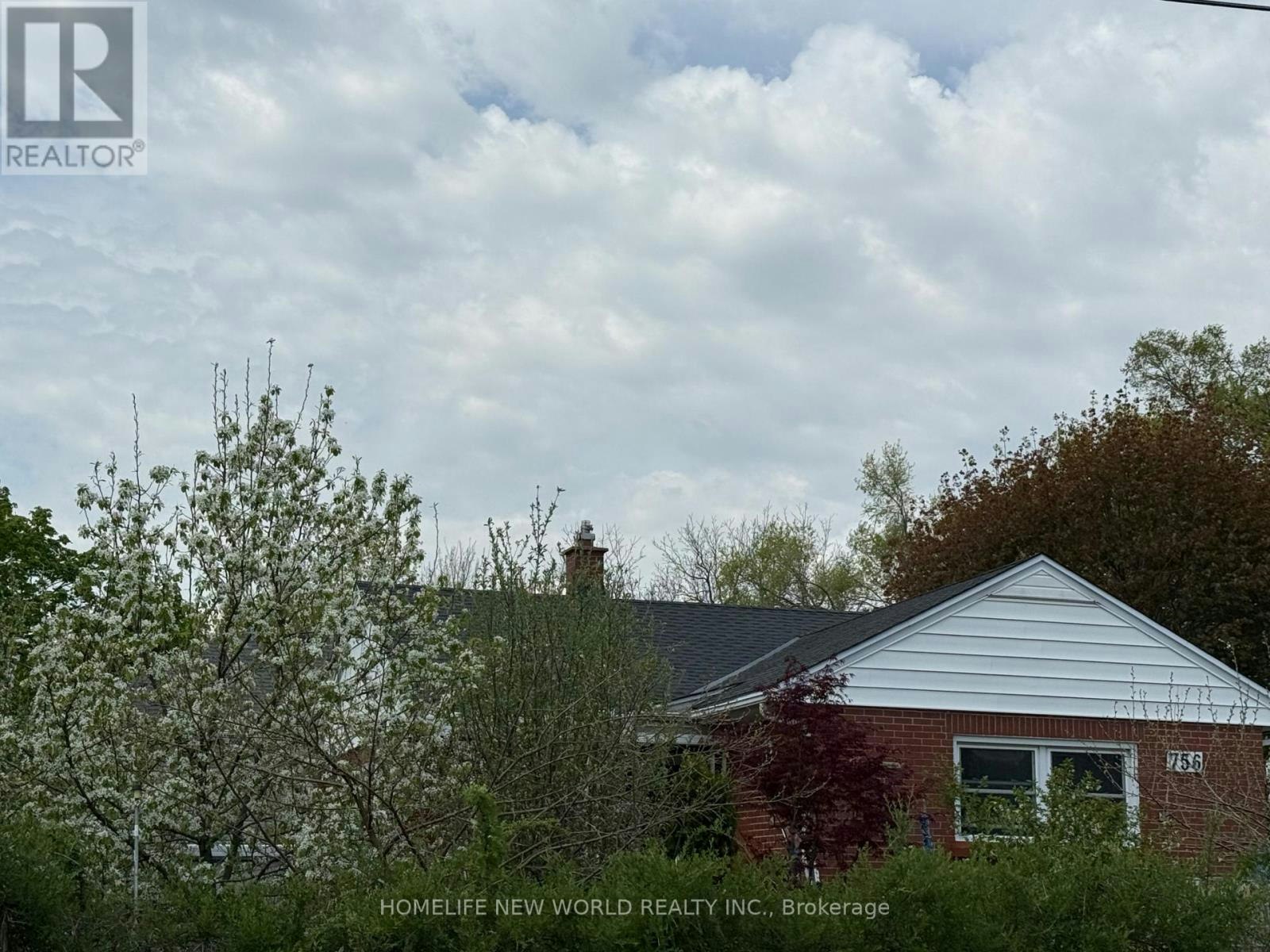 756 Cheapside Street, London, ON, N5Y 3Y7
