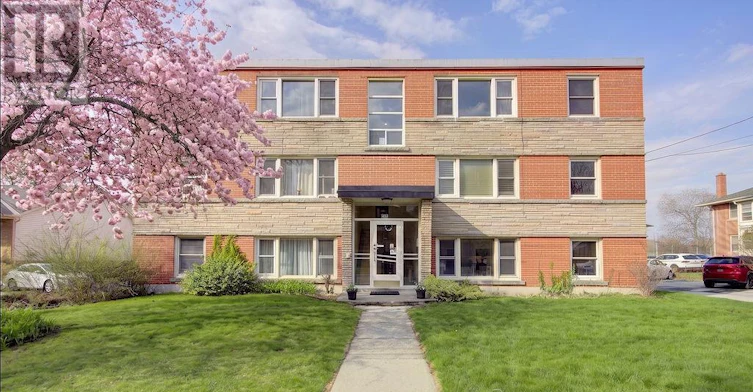 204-830 Robinson Street, Burlington, ON, L7R 2L5 - 2