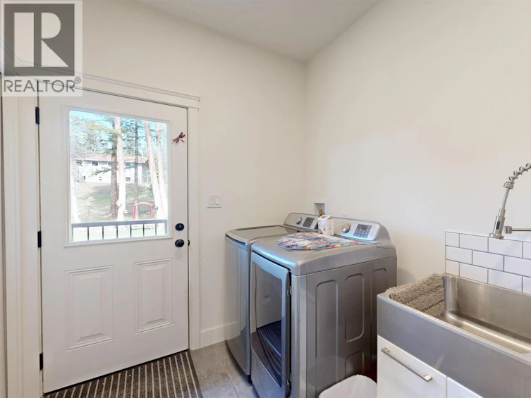 5356 Annaham Crescent, 108 Mile Ranch, BC, V0K 2Z0 - 27