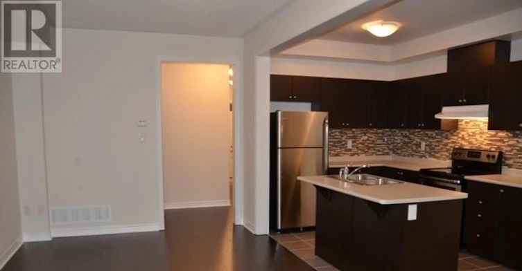 28 Black Locust Drive, Markham, ON, L6E 0P8 - 3
