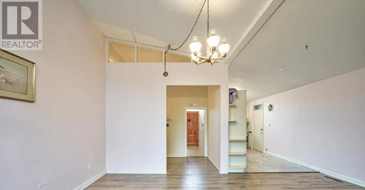 5 Cottonwood Drive, Toronto, ON, M3C 2B3 - 9