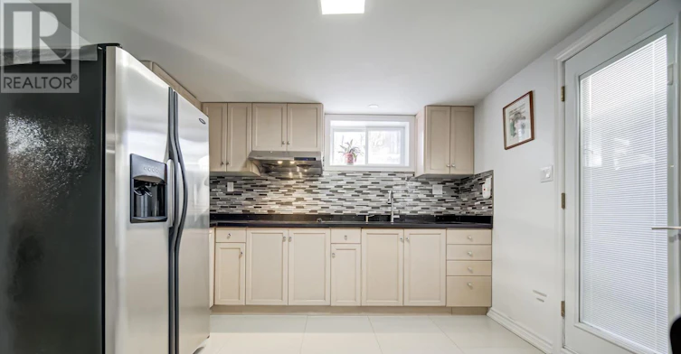 2 Grittani Lane, Toronto, ON, M1S 5B7 - 12