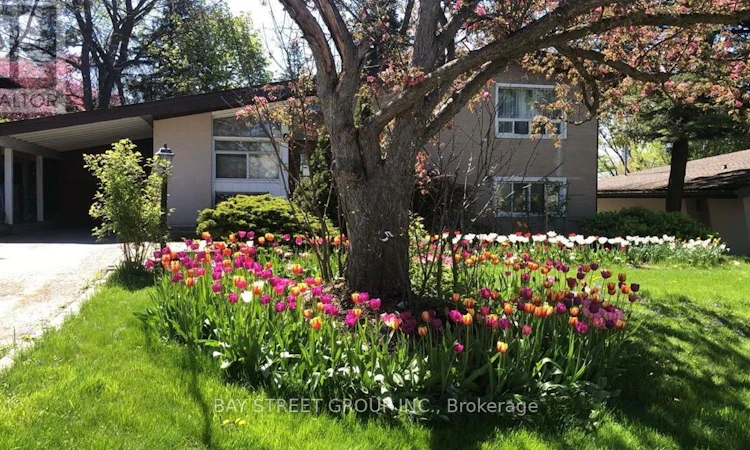 5 Cottonwood Drive