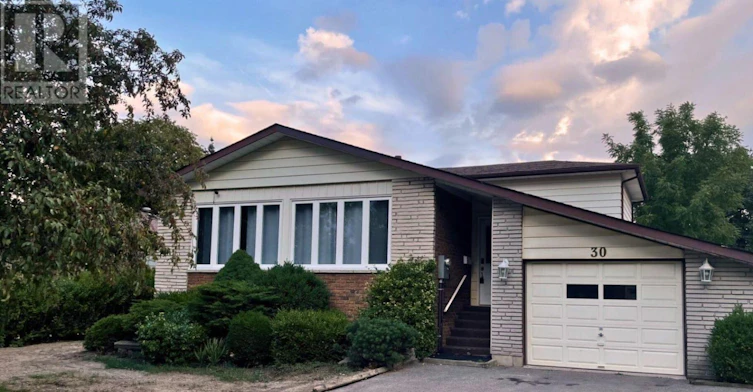 30 Trotters Lane, Brampton, ON, L6Y 1B6