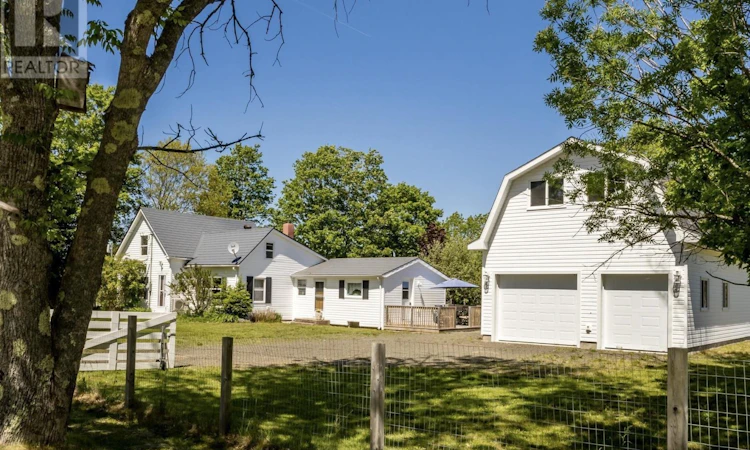 1546 Spurr Road