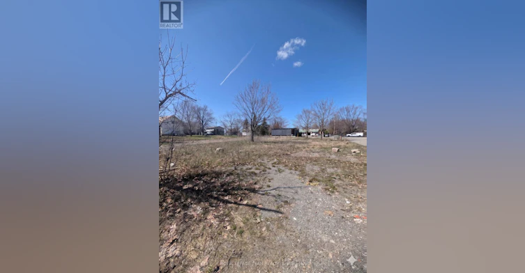 2300 Roger Stevens Drive, Ottawa, ON, K0A 2T0 - 6