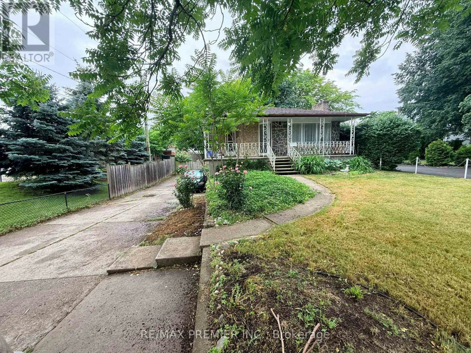 MAIN FLOOR-288 Scott Street, St. Catharines, ON, L2N 1J3 - 41