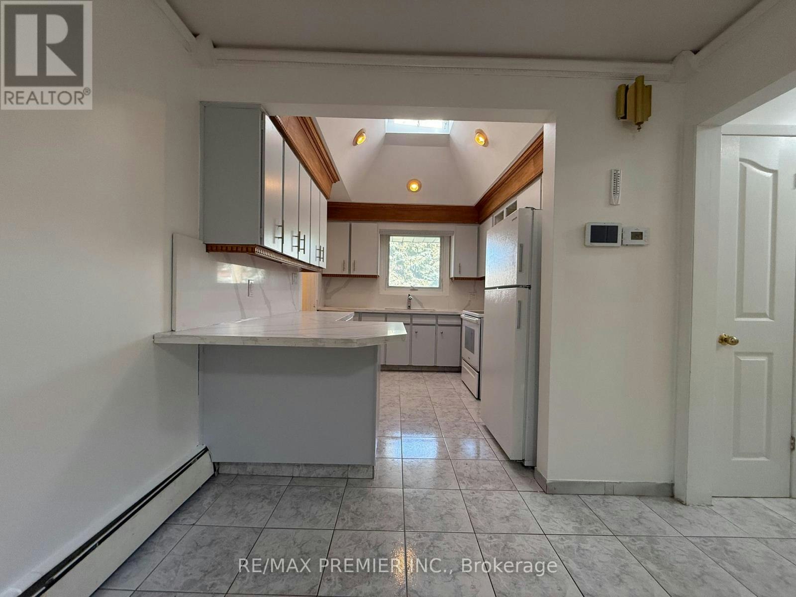 MAIN FLOOR-288 Scott Street, St. Catharines, ON, L2N 1J3 - 20