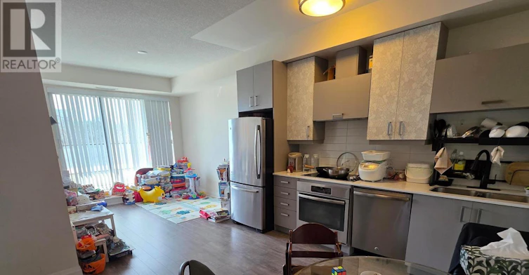 325-18 Uptown Drive, Markham, ON, L3R 5M5