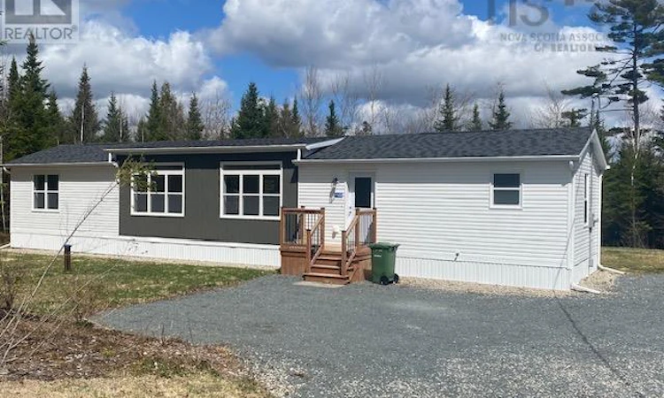 1122 Lake Egmont Road