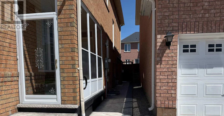 29 Bald Eagle Avenue, Toronto, ON, M1B 6E9 - 2