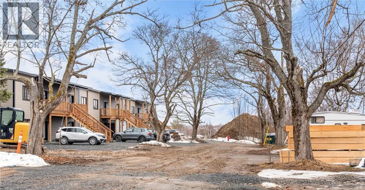 3-1300 Golden Park Crescent, Bathurst, NB, E2A 1V1 - 3