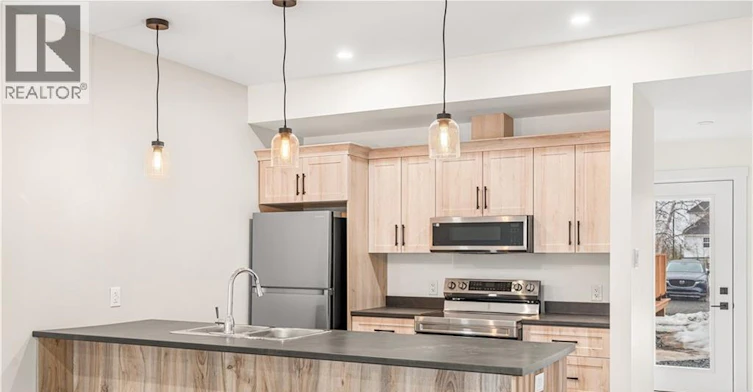 2-1300 Golden Park Crescent, Bathurst, NB, E2A 1V1 - 11