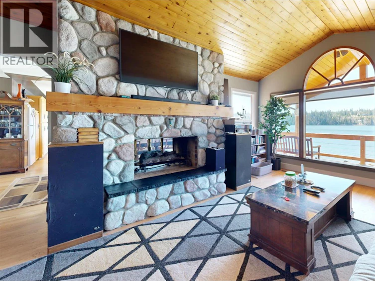 6126 Lakeshore Drive, 100 Mile House, BC, V0K 2E3 - 8