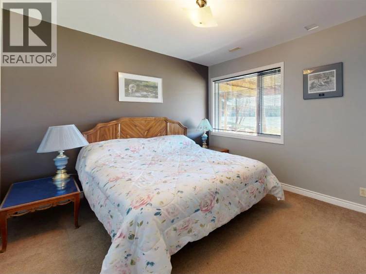 6126 Lakeshore Drive, 100 Mile House, BC, V0K 2E3 - 28
