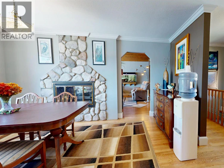 6126 Lakeshore Drive, 100 Mile House, BC, V0K 2E3 - 10