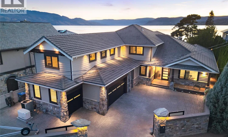 3908 Bluebird Road