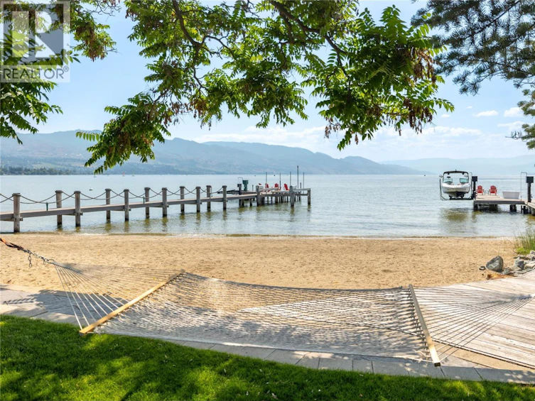 3908 Bluebird Road, Kelowna, BC, V1W 1X6 - 39