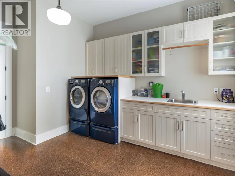 3908 Bluebird Road, Kelowna, BC, V1W 1X6 - 33