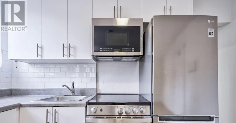 2-1046 Bathurst Street, Toronto, ON, M5R 3G7 - 16