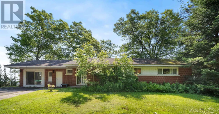24 Maple Drive, Orillia, ON, L3V 3W2