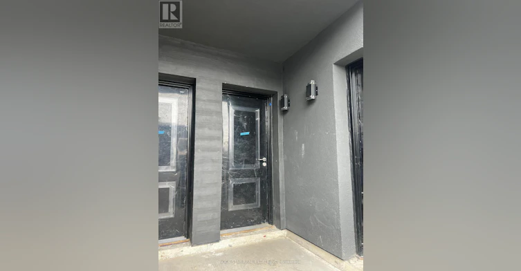 320-6638 Mcleod Road, Niagara Falls, ON, L2G 7T4 - 2