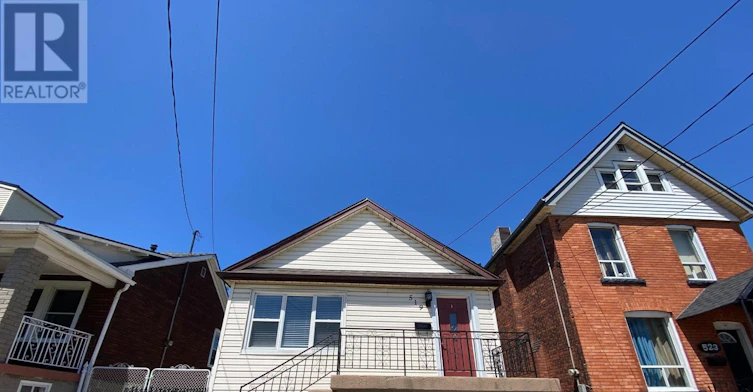 MAIN LEVEL-519 Catharine Street N, Hamilton, ON, L8L 4V3