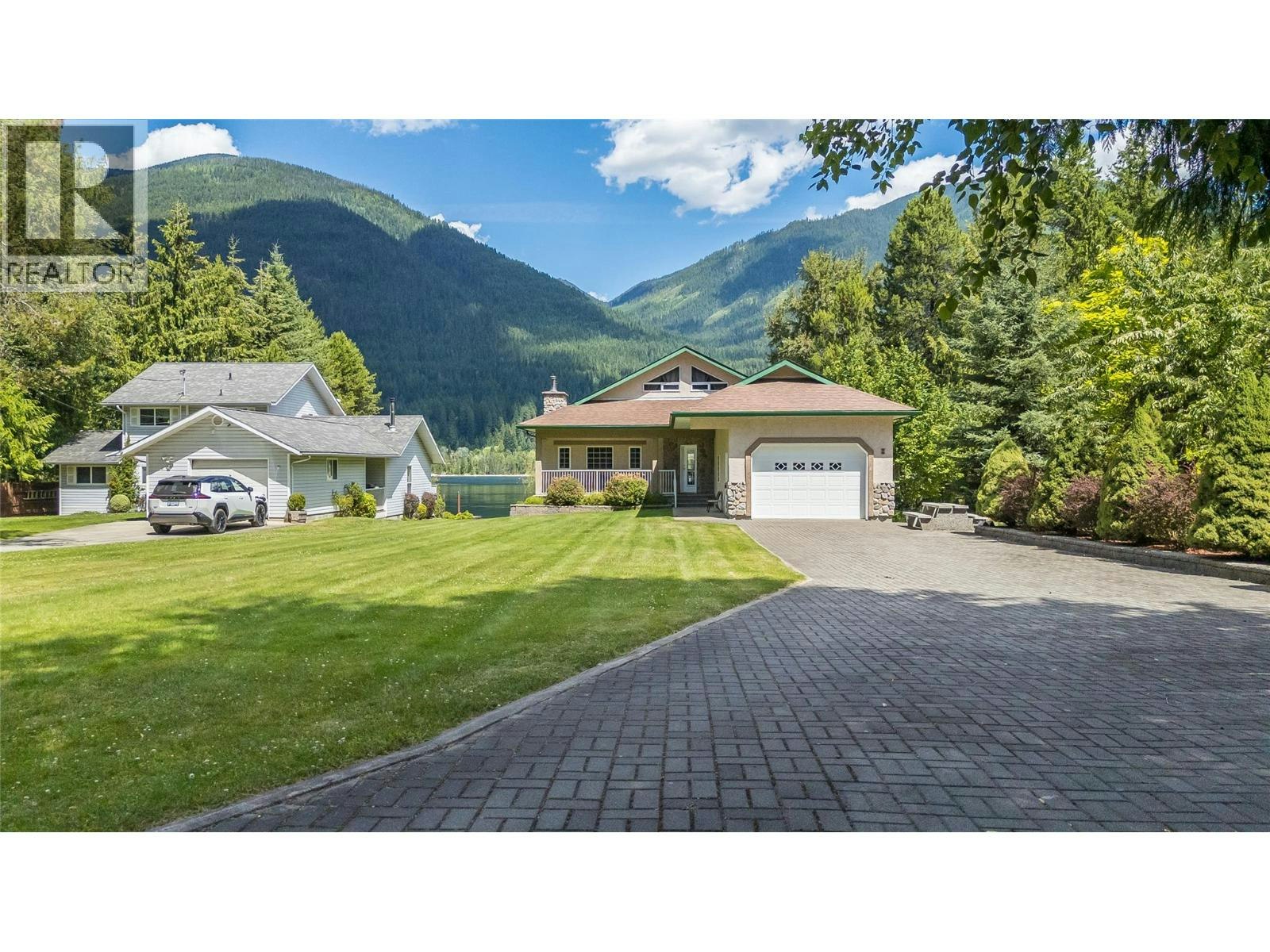 664 Ainslie Road, Harrop, BC, V1L 6P6