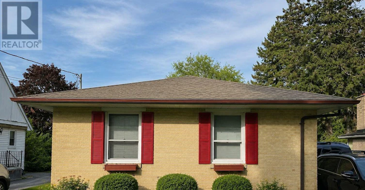 BASEMENT-95 Lucas Street, Richmond Hill, ON, L4C 4P4