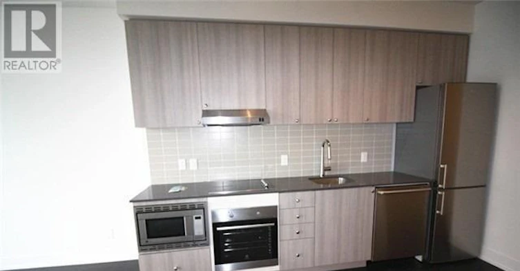 607-7 Kenaston Gardens, Toronto, ON, M2K 1G7 - 3