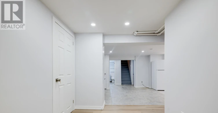 LOWER-2556 Lake Shore Boulevard W, Toronto, ON, M8V 1G1 - 14
