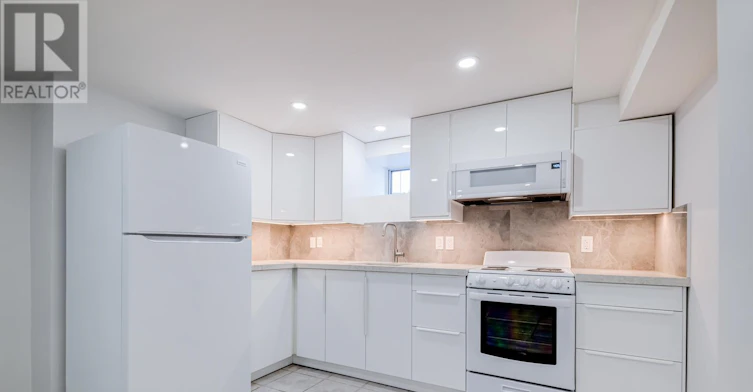 LOWER-2556 Lake Shore Boulevard W, Toronto, ON, M8V 1G1 - 11