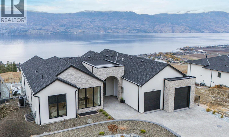 1327 Vineyard Drive