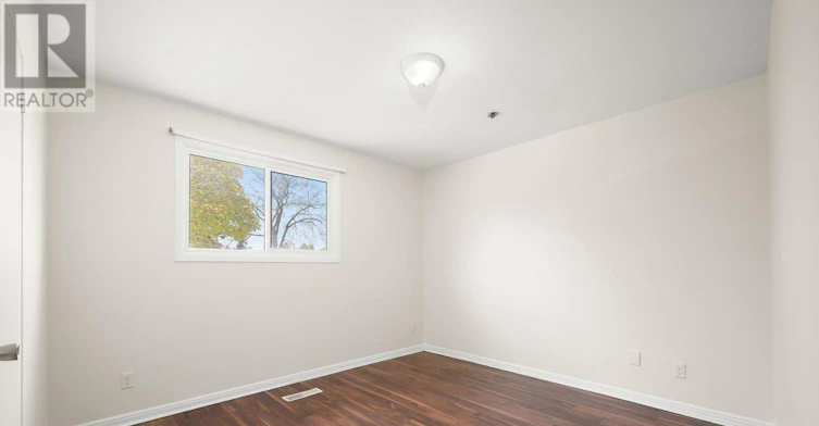 A-948 Simcoe Street N, Oshawa, ON, L1G 4W2 - 25