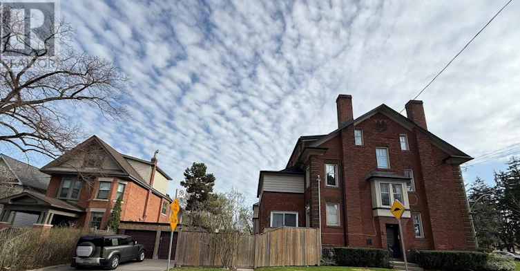 31 Oriole Parkway, Toronto, ON, M4V 2C9 - 5